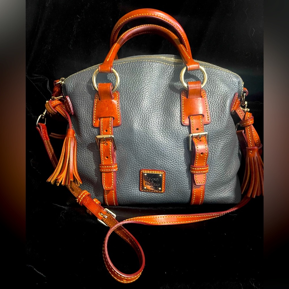 Dooney and Bourke charcoal black/grey leather handbag